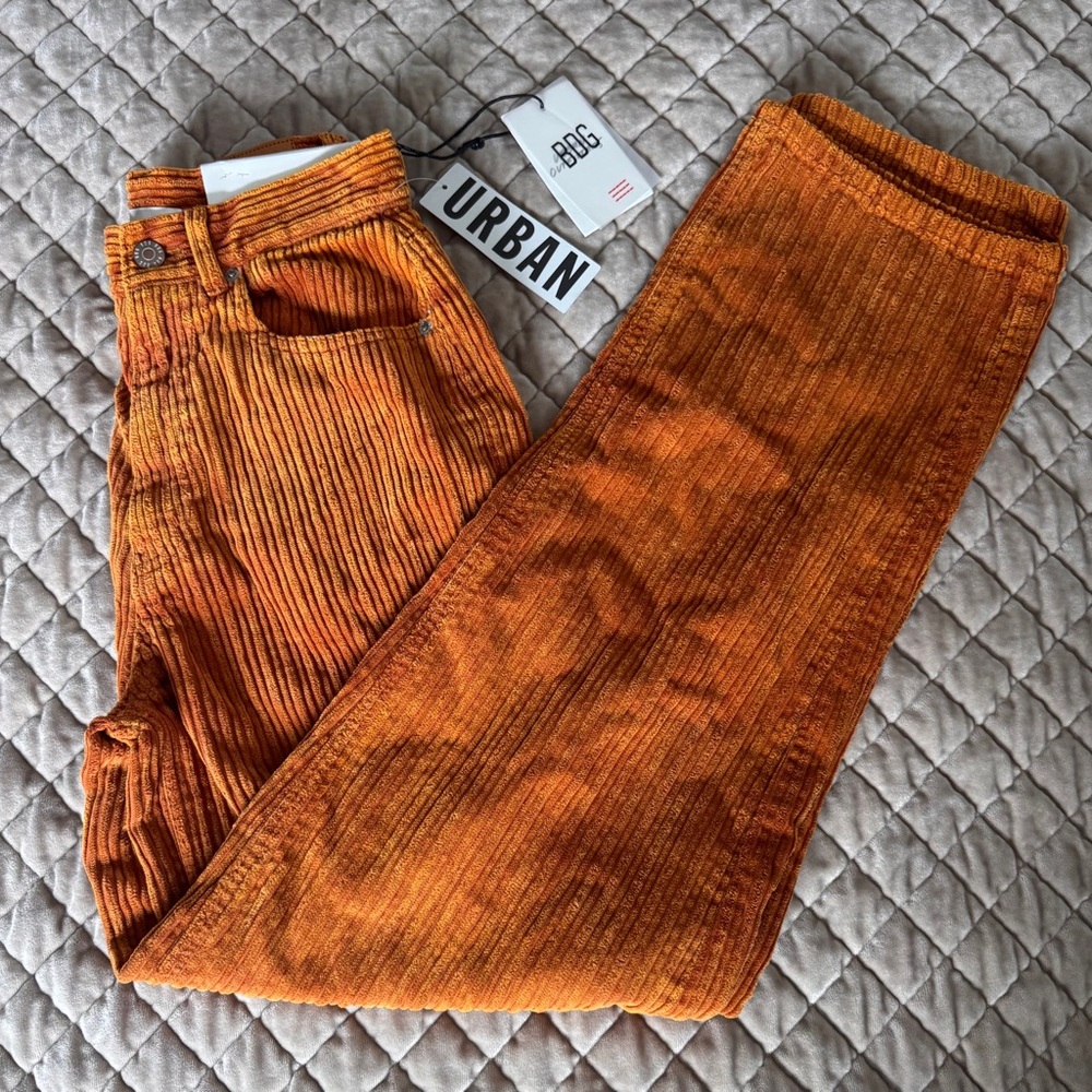 NWT BDG Burnt Orange High Rise Baggy Corduroy Pants size 25 Retro 70’s Vibes - Picture 1 of 8
